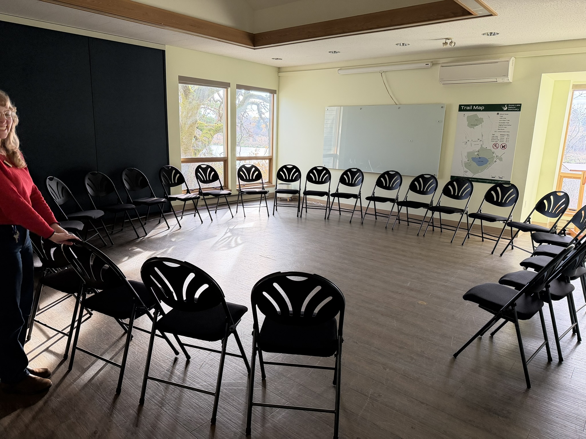 Classroom - Circular seating (26 ppl)