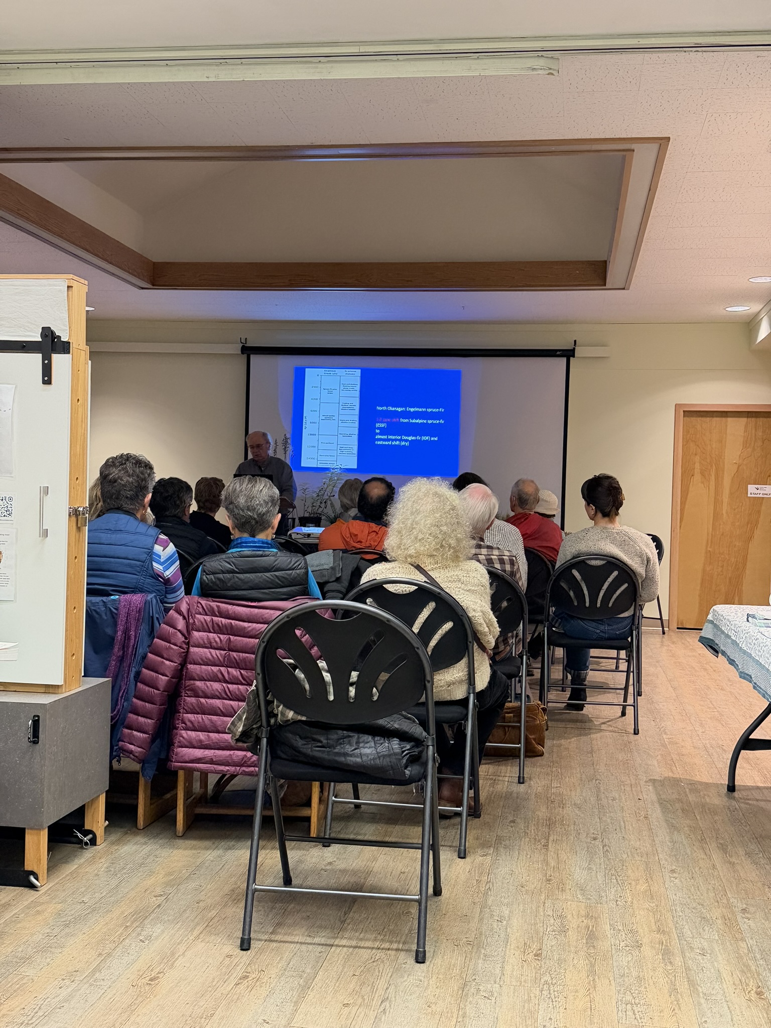 Classroom + Library - Lecture (55 ppl)